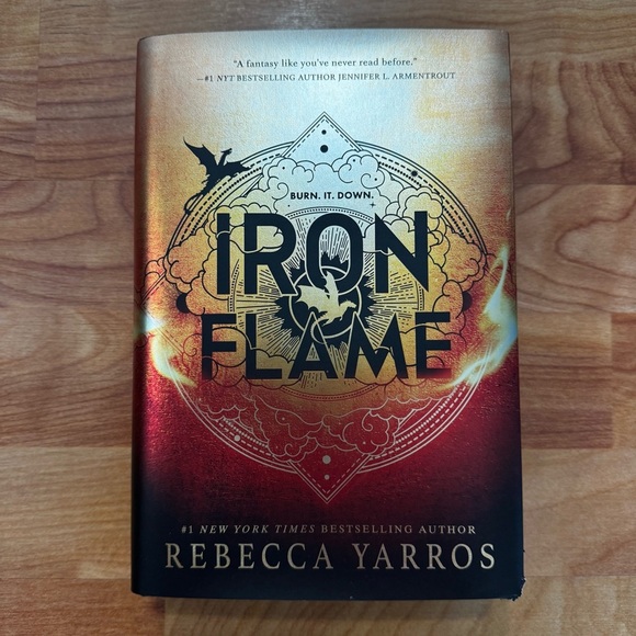 REBECCA YARROS IRON FLAME SPECIAL ED HARDCOVER BLACK SPRAYED EDGES 1ST EDITION - Picture 1 of 8